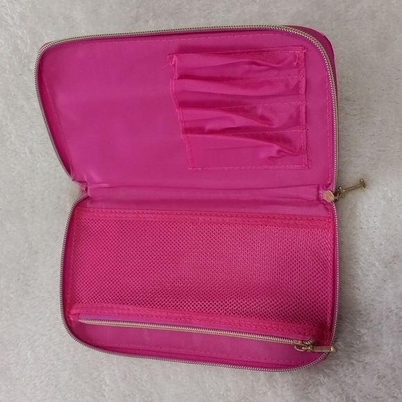 Isaac Mizrahi Pink and Red Floral Cosmetic Make Up Brush Travel Bag - Picture 6 of 7